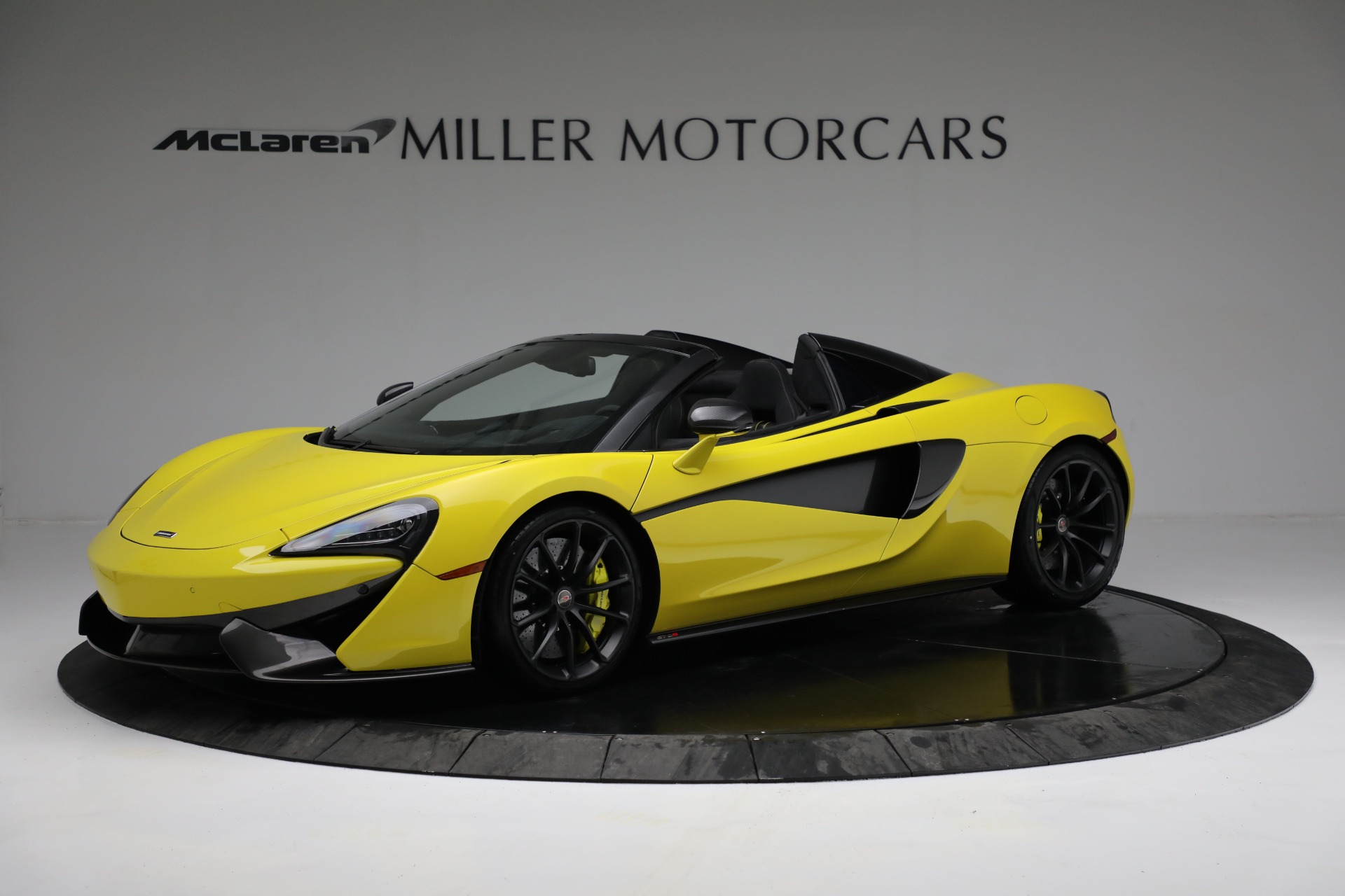 Used 2018 McLaren 570S Spider for sale $202,900 at Aston Martin of Greenwich in Greenwich CT 06830 1