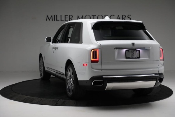 New 2022 Rolls-Royce Cullinan for sale Sold at Aston Martin of Greenwich in Greenwich CT 06830 8