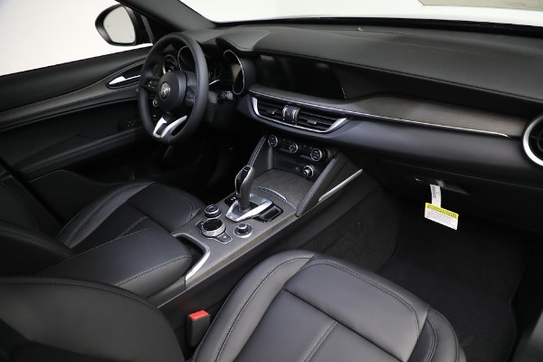 Used 2022 Alfa Romeo Stelvio Ti for sale Sold at Miller Motorcars Aston Martin in Greenwich CT 06830 17