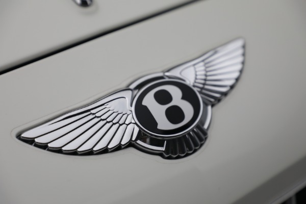 Used 2021 Bentley Flying Spur V8 for sale $219,900 at Aston Martin of Greenwich in Greenwich CT 06830 15