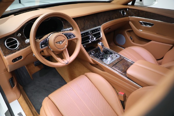 Used 2021 Bentley Flying Spur V8 for sale $239,900 at Aston Martin of Greenwich in Greenwich CT 06830 17
