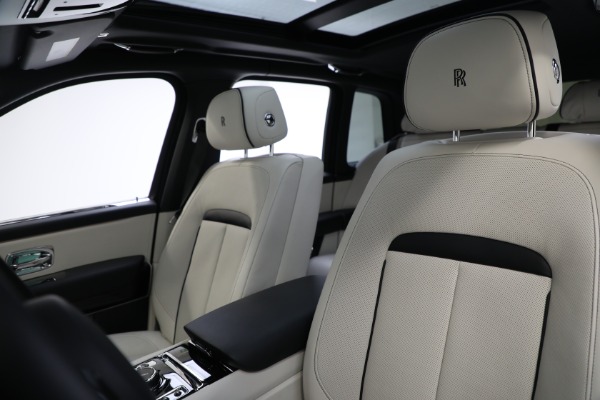 Used 2020 Rolls-Royce Cullinan for sale $449,900 at Aston Martin of Greenwich in Greenwich CT 06830 19