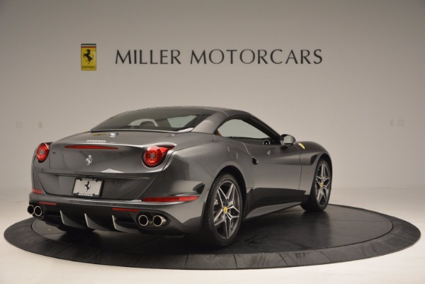 Used 2015 Ferrari California T for sale Sold at Aston Martin of Greenwich in Greenwich CT 06830 19