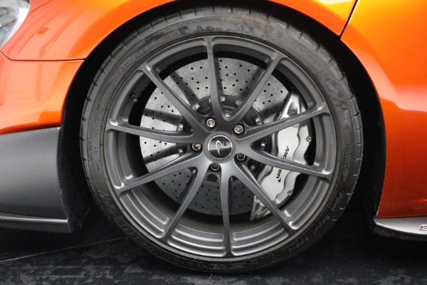 Used 2016 McLaren 675LT Spider for sale $275,900 at Aston Martin of Greenwich in Greenwich CT 06830 23