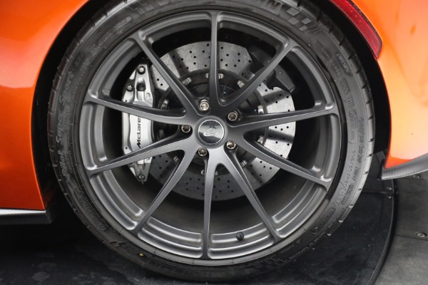 Used 2016 McLaren 675LT Spider for sale $275,900 at Aston Martin of Greenwich in Greenwich CT 06830 24