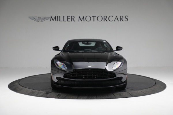 Used 2018 Aston Martin DB11 V8 for sale $149,900 at Aston Martin of Greenwich in Greenwich CT 06830 11