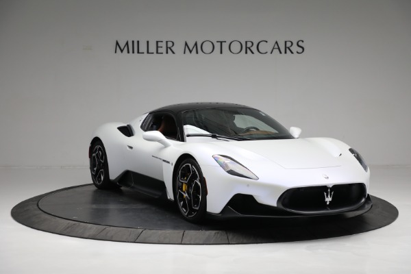 Used 2022 Maserati MC20 for sale $198,900 at Aston Martin of Greenwich in Greenwich CT 06830 11