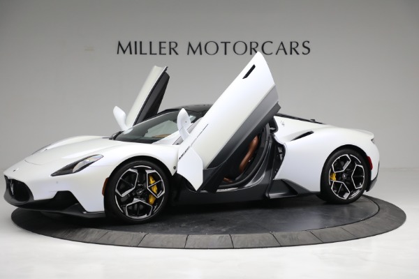 Used 2022 Maserati MC20 for sale Sold at Aston Martin of Greenwich in Greenwich CT 06830 14