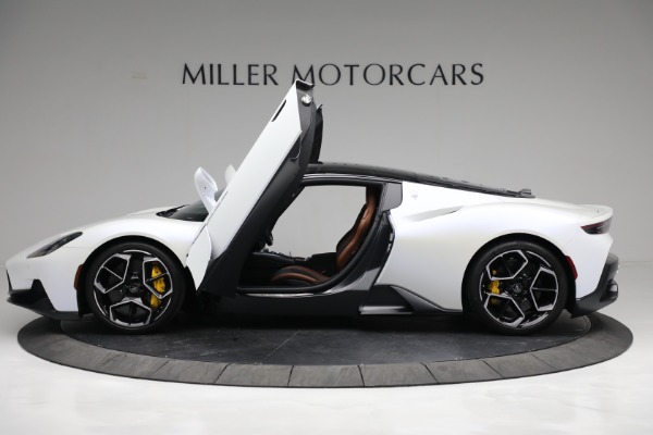 Used 2022 Maserati MC20 for sale Sold at Aston Martin of Greenwich in Greenwich CT 06830 15