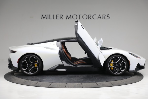 Used 2022 Maserati MC20 for sale Sold at Aston Martin of Greenwich in Greenwich CT 06830 21