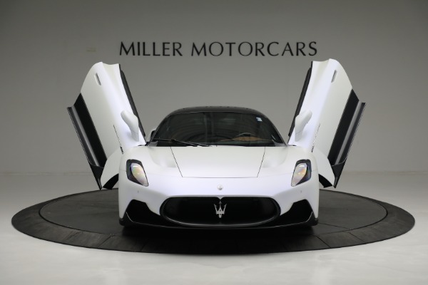 Used 2022 Maserati MC20 for sale Sold at Aston Martin of Greenwich in Greenwich CT 06830 24
