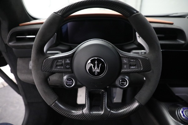 Used 2022 Maserati MC20 for sale Sold at Aston Martin of Greenwich in Greenwich CT 06830 27