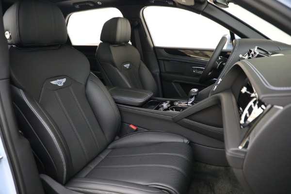 Used 2022 Bentley Bentayga V8 for sale $199,900 at Aston Martin of Greenwich in Greenwich CT 06830 27