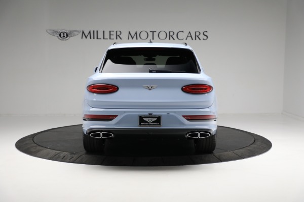 Used 2022 Bentley Bentayga V8 for sale $199,900 at Aston Martin of Greenwich in Greenwich CT 06830 7