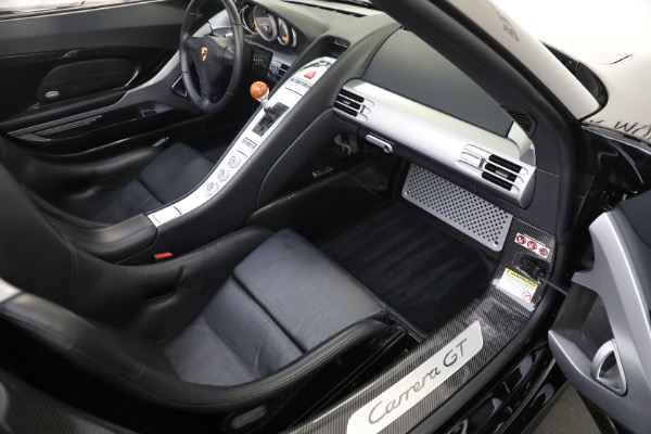 Used 2005 Porsche Carrera GT for sale Sold at Aston Martin of Greenwich in Greenwich CT 06830 27
