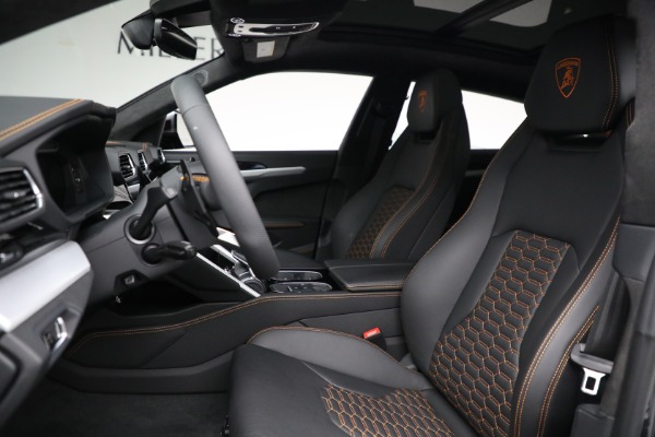 Used 2020 Lamborghini Urus for sale $295,900 at Aston Martin of Greenwich in Greenwich CT 06830 13