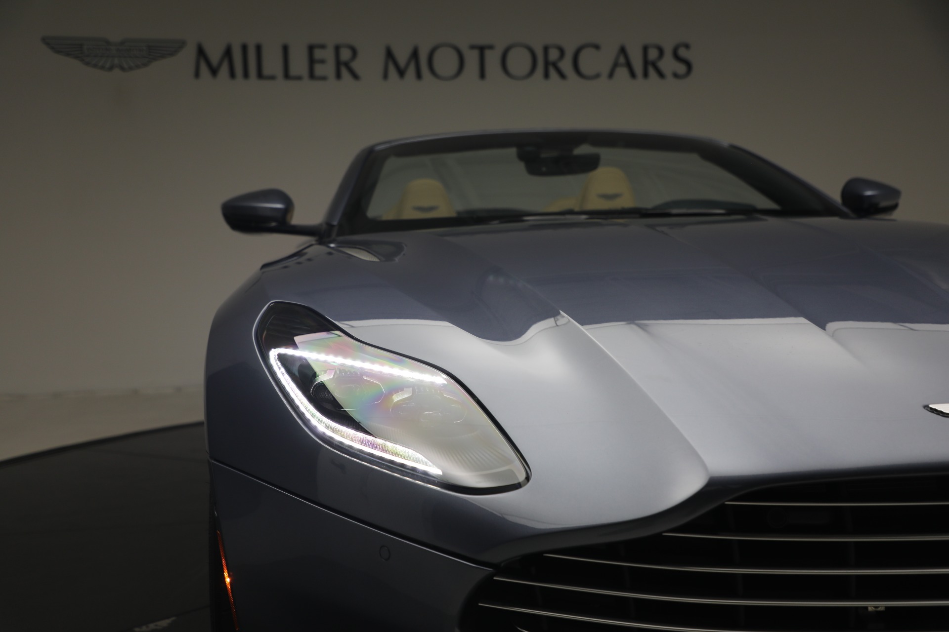 2022 Aston Martin DB11 Base - Photo 46