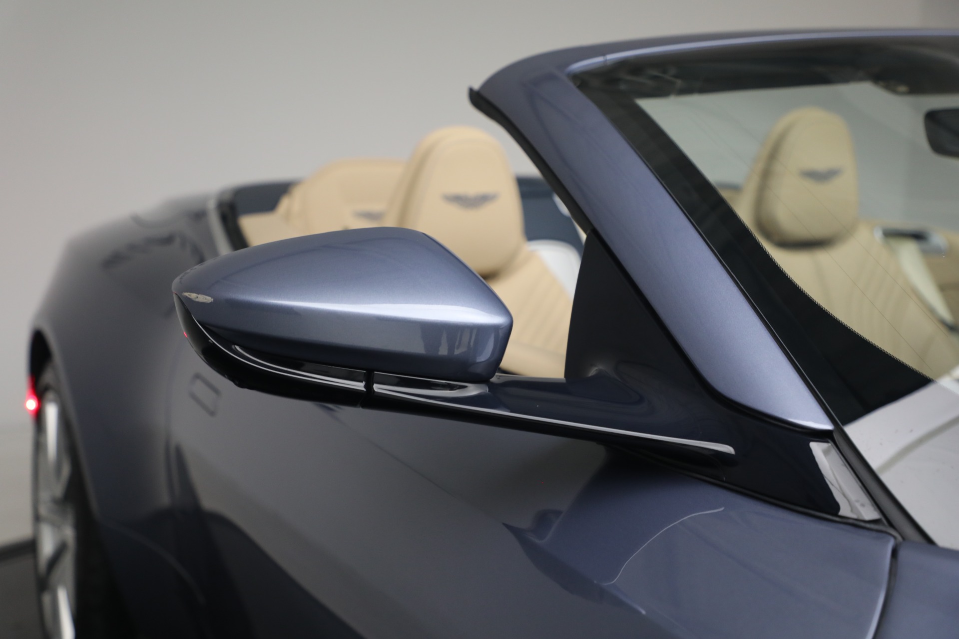 2022 Aston Martin DB11 Base - Photo 47