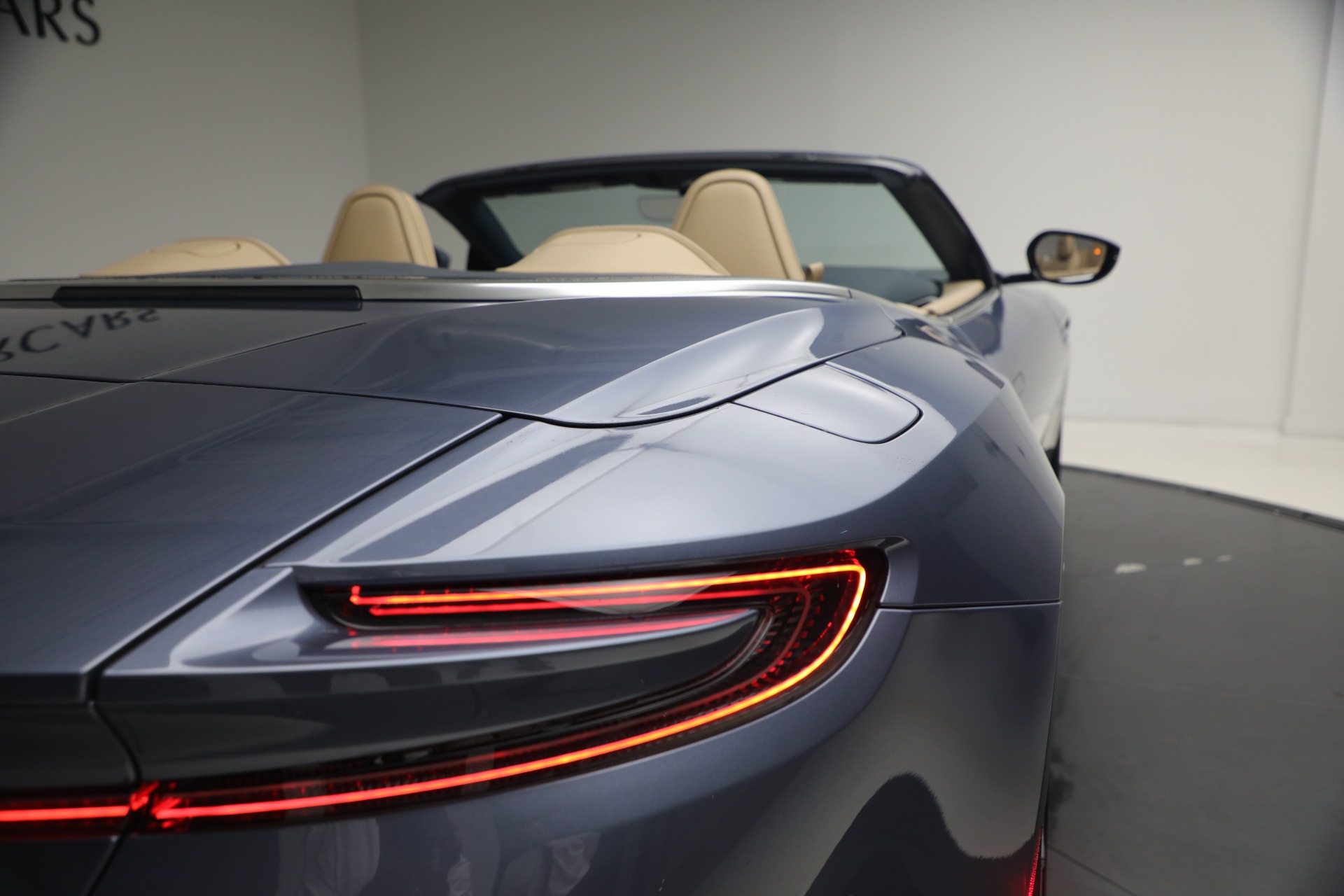 2022 Aston Martin DB11 Base - Photo 51