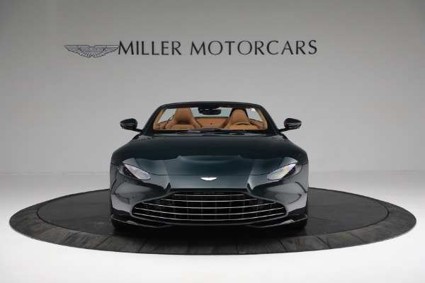 New 2022 Aston Martin Vantage Roadster for sale $192,716 at Aston Martin of Greenwich in Greenwich CT 06830 11