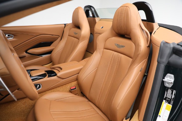 New 2022 Aston Martin Vantage Roadster for sale $192,716 at Aston Martin of Greenwich in Greenwich CT 06830 15