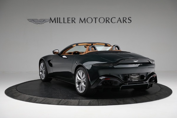 New 2022 Aston Martin Vantage Roadster for sale $192,716 at Aston Martin of Greenwich in Greenwich CT 06830 4