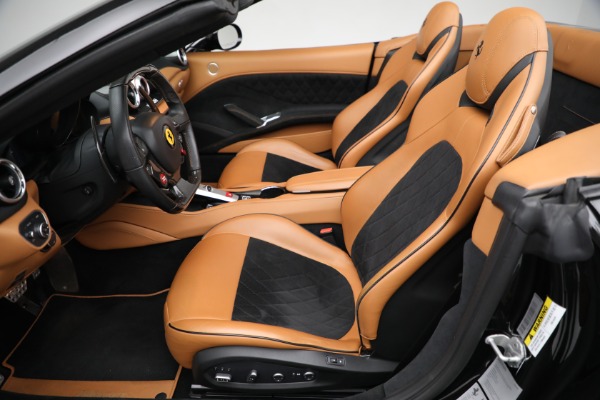 Used 2017 Ferrari California T for sale Sold at Aston Martin of Greenwich in Greenwich CT 06830 19