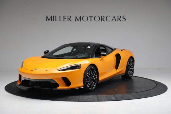 New 2022 McLaren GT for sale $220,800 at Aston Martin of Greenwich in Greenwich CT 06830 1