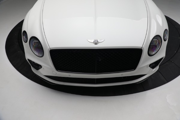 Used 2022 Bentley Continental GT V8 for sale $245,900 at Aston Martin of Greenwich in Greenwich CT 06830 11