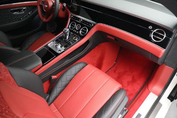 Used 2022 Bentley Continental GT V8 for sale $245,900 at Aston Martin of Greenwich in Greenwich CT 06830 21