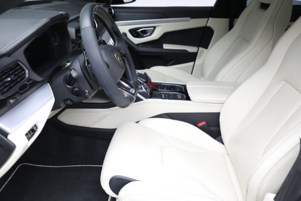 Used 2019 Lamborghini Urus for sale $263,900 at Aston Martin of Greenwich in Greenwich CT 06830 14