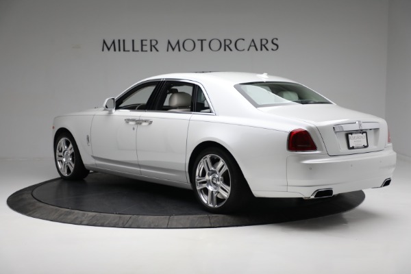Used 2017 Rolls-Royce Ghost for sale $229,900 at Aston Martin of Greenwich in Greenwich CT 06830 5