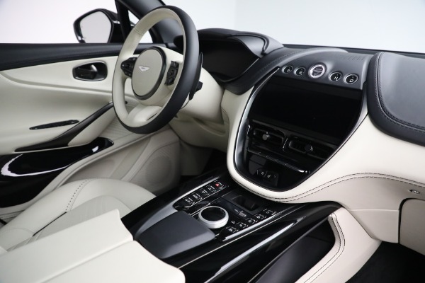 New 2022 Aston Martin DBX for sale $234,596 at Aston Martin of Greenwich in Greenwich CT 06830 21