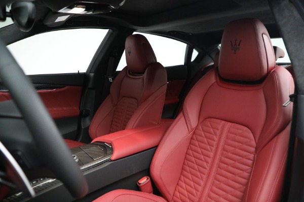 New 2022 Maserati Quattroporte Modena Q4 for sale Sold at Aston Martin of Greenwich in Greenwich CT 06830 15