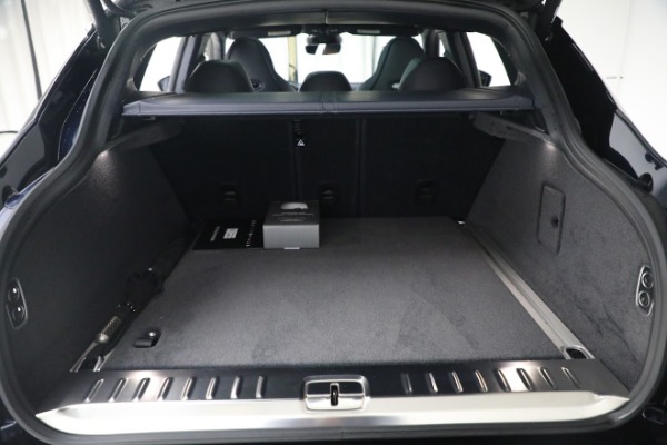 Used 2022 Aston Martin DBX for sale Sold at Aston Martin of Greenwich in Greenwich CT 06830 28