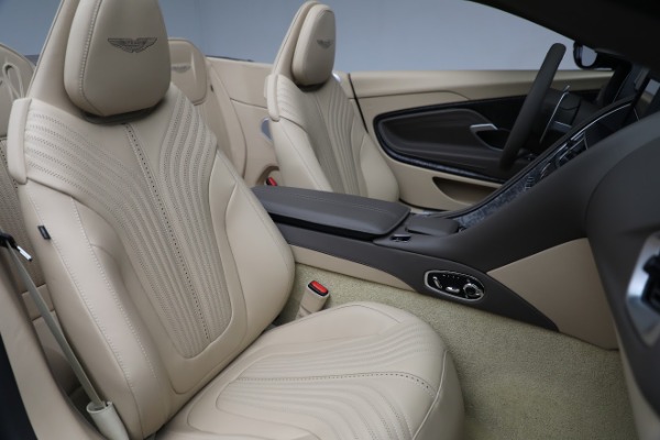 New 2022 Aston Martin DB11 Volante for sale $284,796 at Aston Martin of Greenwich in Greenwich CT 06830 27