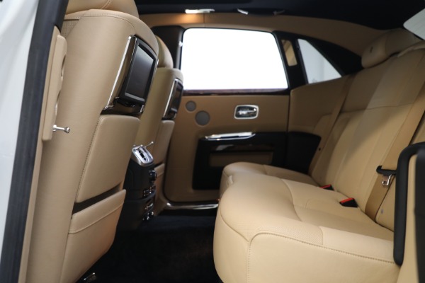 Used 2013 Rolls-Royce Ghost for sale $159,900 at Aston Martin of Greenwich in Greenwich CT 06830 18