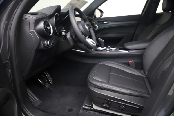 New 2022 Alfa Romeo Stelvio Ti for sale $54,730 at Aston Martin of Greenwich in Greenwich CT 06830 14