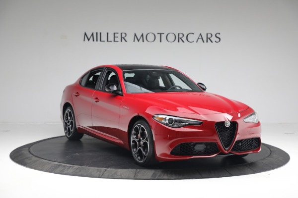 Used 2022 Alfa Romeo Giulia Veloce for sale $29,900 at Miller Motorcars Aston Martin in Greenwich CT 06830 11