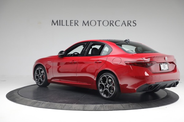 Used 2022 Alfa Romeo Giulia Veloce for sale $29,900 at Miller Motorcars Aston Martin in Greenwich CT 06830 4