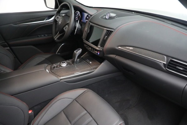 New 2022 Maserati Levante Modena for sale $113,696 at Aston Martin of Greenwich in Greenwich CT 06830 20