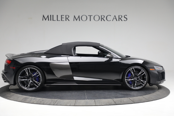 Used 2022 Audi R8 5.2 quattro V10 perform. Spyder for sale Sold at Aston Martin of Greenwich in Greenwich CT 06830 17
