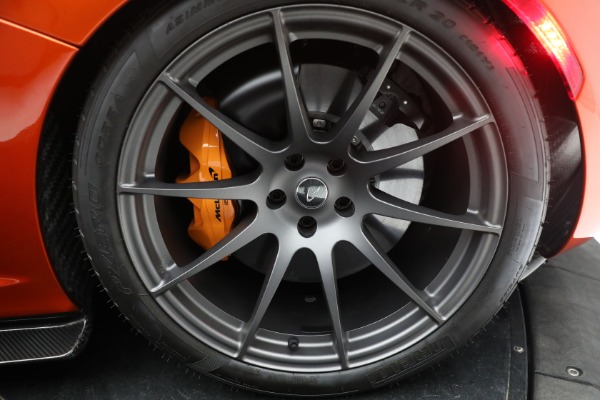 Used 2015 McLaren P1 for sale Call for price at Aston Martin of Greenwich in Greenwich CT 06830 20
