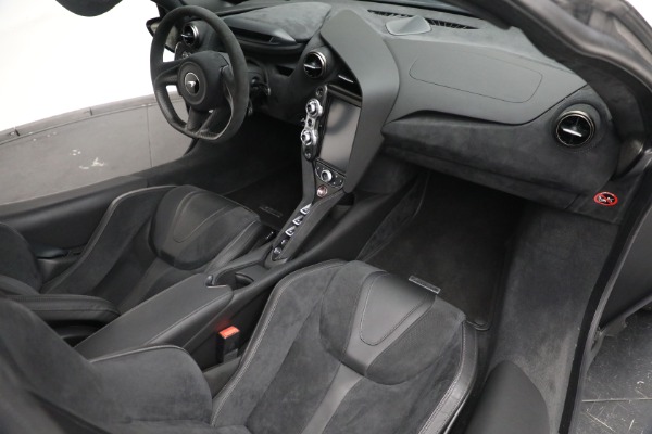 Used 2019 McLaren 720S Performance for sale $299,900 at Aston Martin of Greenwich in Greenwich CT 06830 24