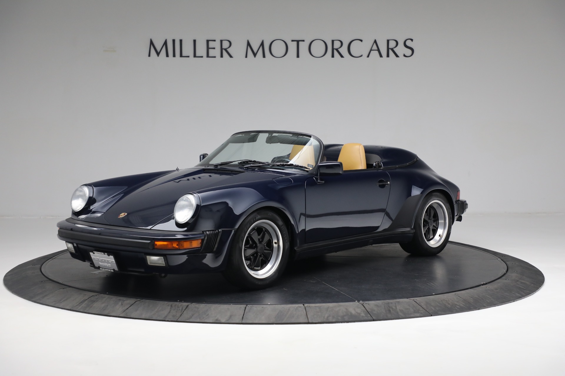 ポルシェ 911 Carrera 1989 Porsche 911 Carrera | Beverly Hills Car Club