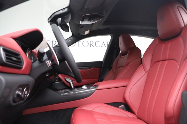 New 2022 Maserati Levante Modena for sale Call for price at Aston Martin of Greenwich in Greenwich CT 06830 15
