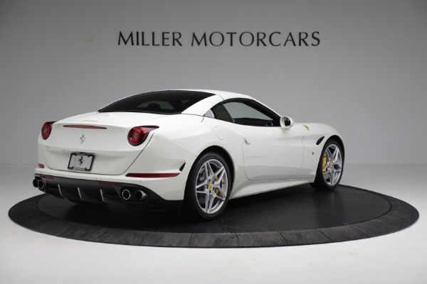 Used 2015 Ferrari California T for sale Sold at Aston Martin of Greenwich in Greenwich CT 06830 16