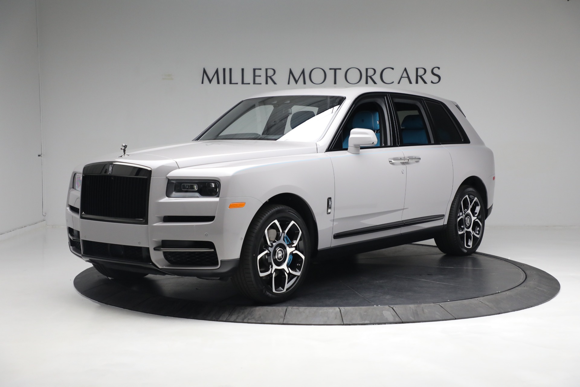 New 2022 Rolls-Royce Cullinan Black Badge for sale Call for price at Aston Martin of Greenwich in Greenwich CT 06830 1