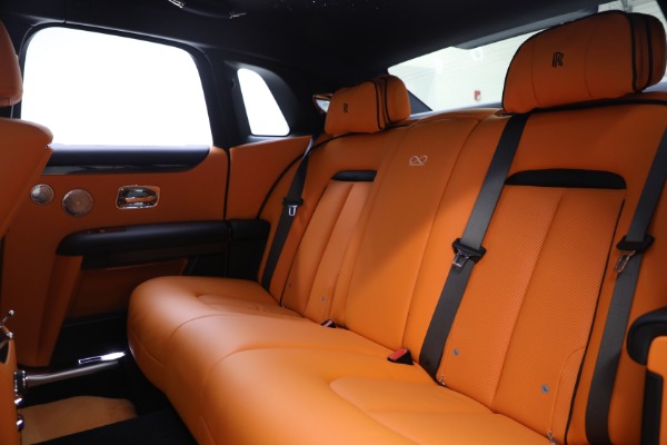 Used 2022 Rolls-Royce Ghost Black Badge for sale $394,900 at Aston Martin of Greenwich in Greenwich CT 06830 17