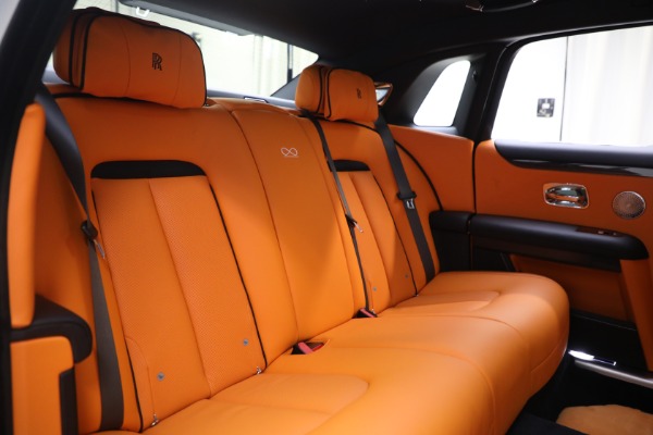 Used 2022 Rolls-Royce Ghost Black Badge for sale $394,900 at Aston Martin of Greenwich in Greenwich CT 06830 24